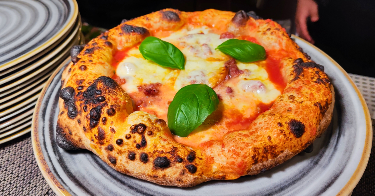 Enopolio a Rodi Garganico: il ristorante-pizzeria che celebra i sapori della Puglia con creatività